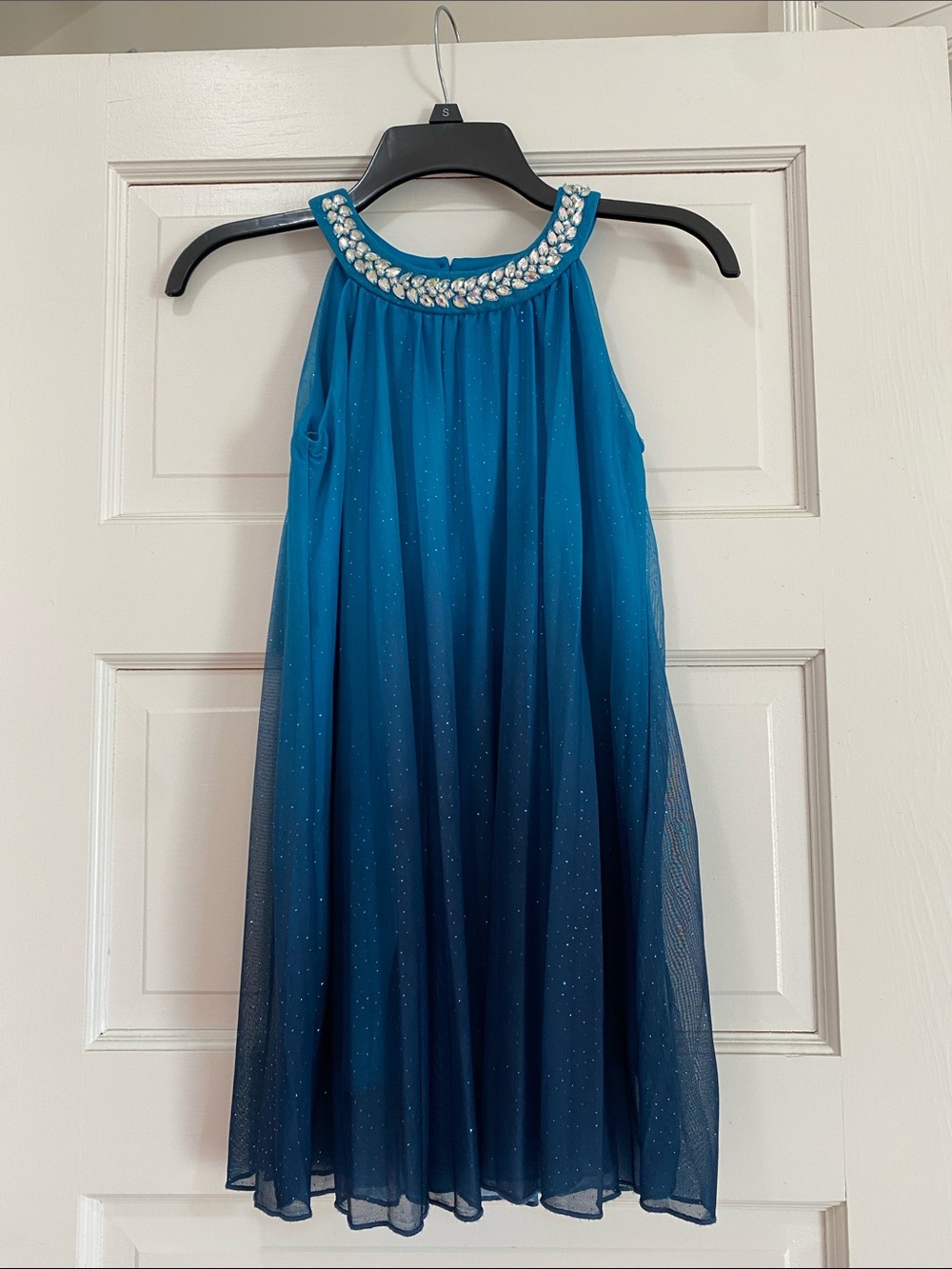 Sleeveless sparkly dress